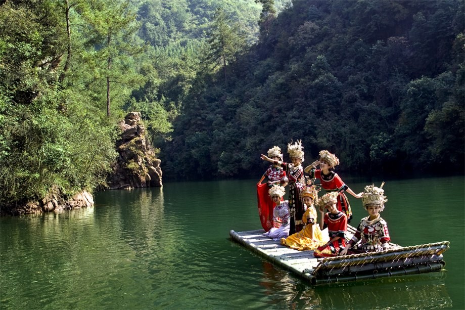 張家界、袁家界、天子山、黃龍洞/寶峰湖兩晚三日游